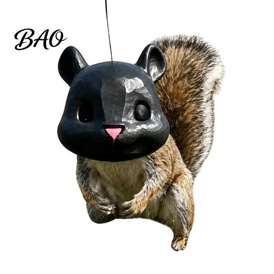 Cute Animal Garden Statue Outdoor Squirrel Feeder with Creative Simulated Head Design Durable 3D Printed Hanging Wildlife Feeding Station for