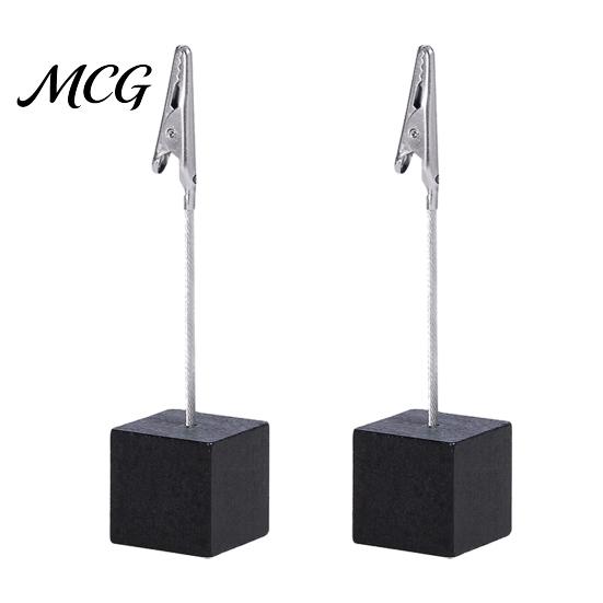 Metal Pole Memo Stand 2 Pcs Wooden Cube Base Holder with Clips, Mini Table Smooth Open Close Clip Number Stands for Name Cards, Photos, Memos,