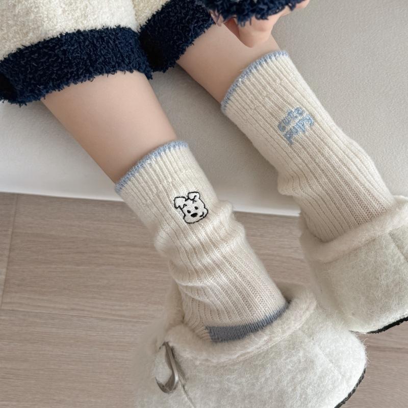 Ladies Autumn Winter Thickened Warm Cartoon Dog Embroidered AB Style Wool Tube Stack Socks