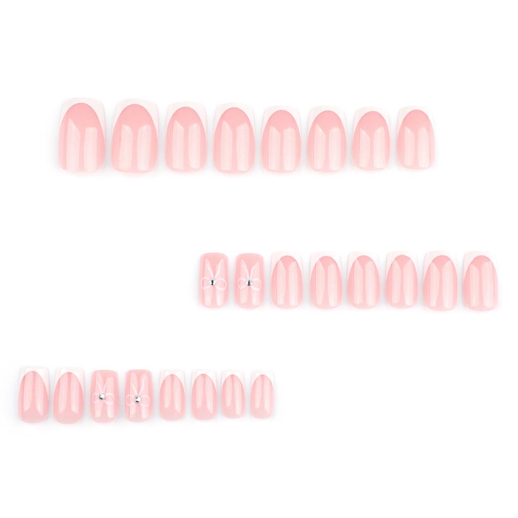 Klasické francouzské bílé nositelné nehty Valentýn Mašle Nail Art Umělé nehty Střední a krátké čtvercové nositelné nehtové dílky