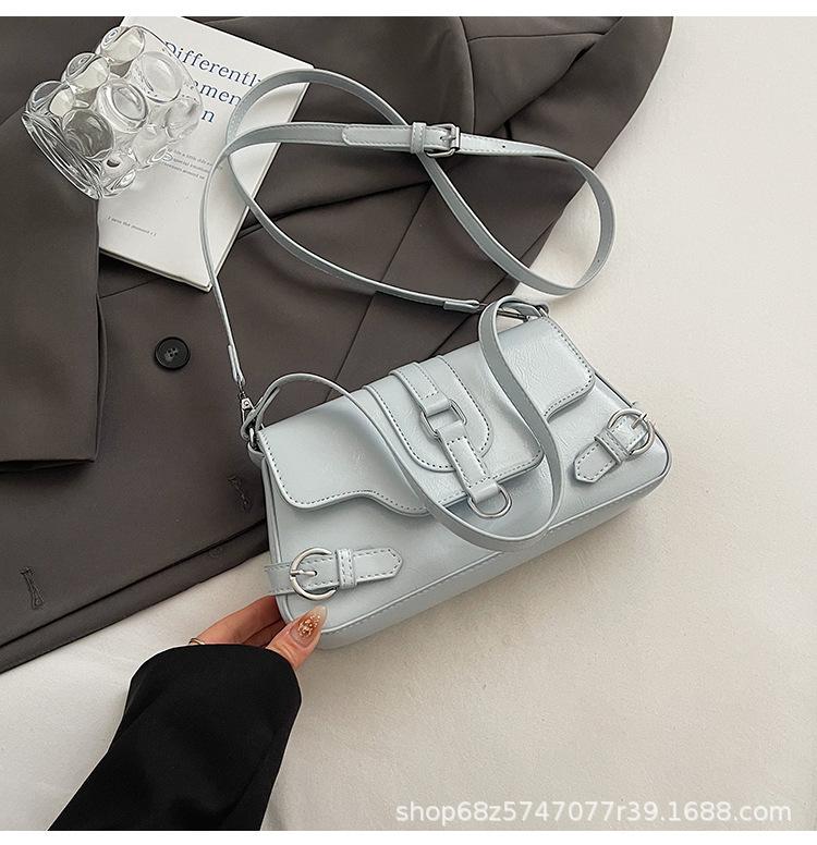 Bag lady 2025 new trendy high sense fashion shoulder messenger bag retro versatile Internet celebrity explosion small square bag