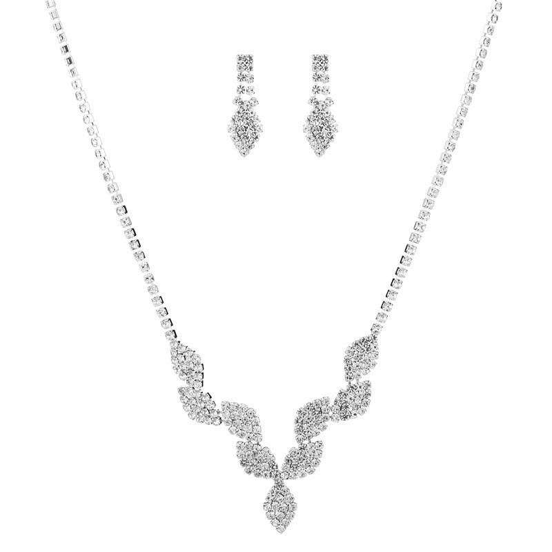 Elegant Diamond-Inlaid Necklace and Earrings Set - Luxury Fashion Jewelry Clavicle Chain Pendant