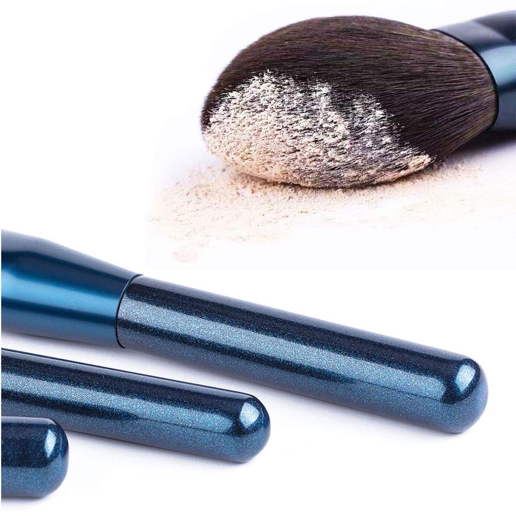 Makeup Brushes Set of 8 Soft Makeup Brushes Cute Makeup Brushes Comes with a Makeup Pouch Easy To Carry Great As a Birthday Gift or Gift ZOE·Y