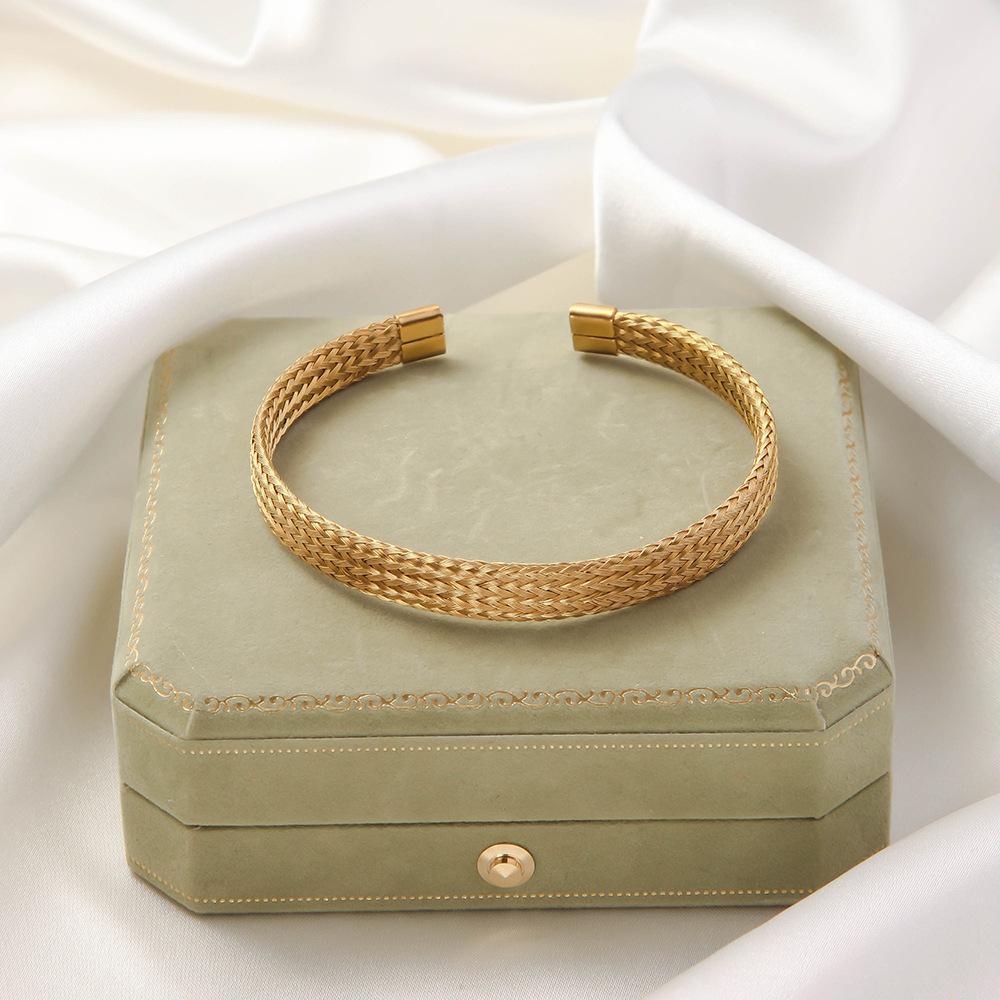 Personalized High-End Titanium Steel Open Cuff Bracelet for Women - Stretchy, Irregular Design, Exquisite Non-Fading Finish
