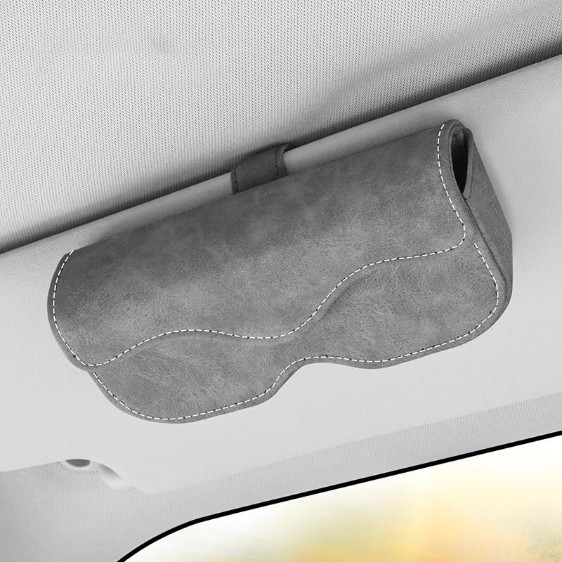 Mockaläder Bilglasögonfodral Automatisk Stängning Halkfri Bil Solskydd Glasögonhållare Magnetiska Multifunktionella Glasögonklämmor