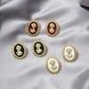 Wiatr Retro Relief Piękno Kolczyki Sztyfty Moda Metalowe Koronkowe Kolczyki Francuskie Kolczyki Celebrytów