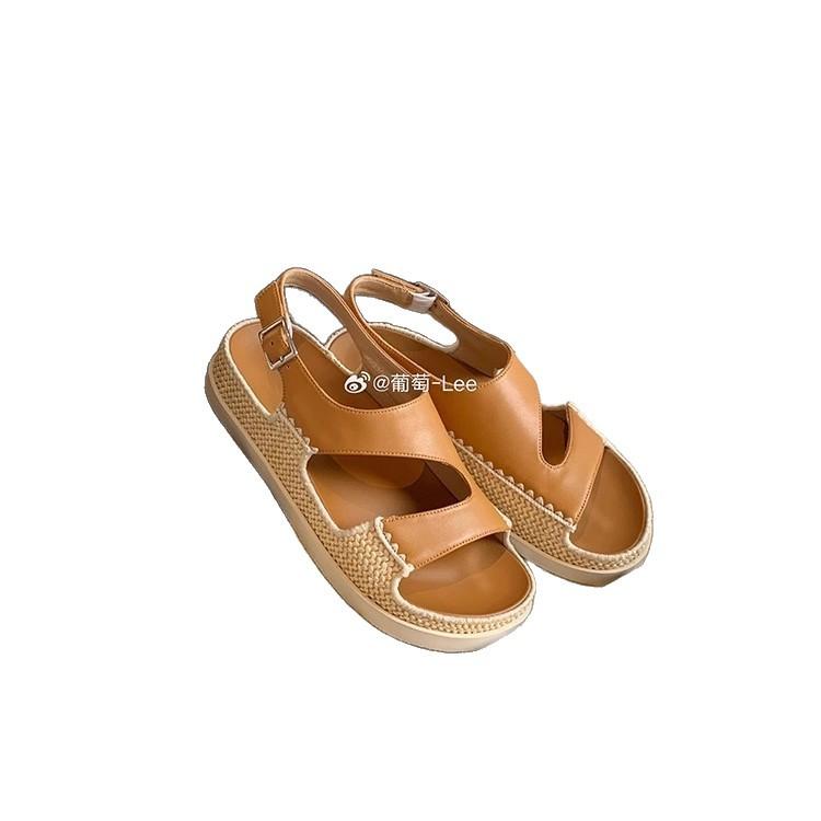 Grape mother same style fashionable casual versatile Roman style one-word buckle with straw sandals round head contrasting color open-toed sandals