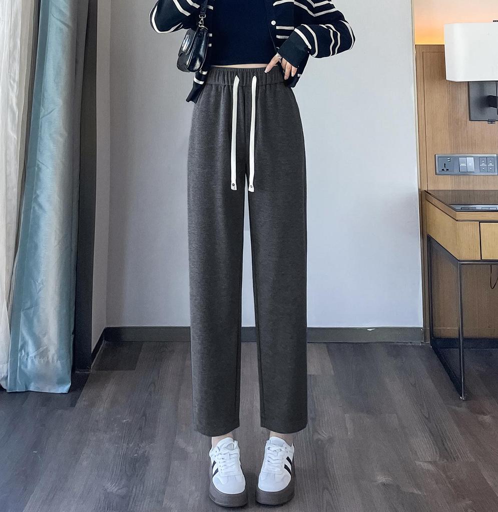 High-Waisted White Fleece-Lined Wide-Leg Women's Straight-Leg Pants, Winter 2025 Collection