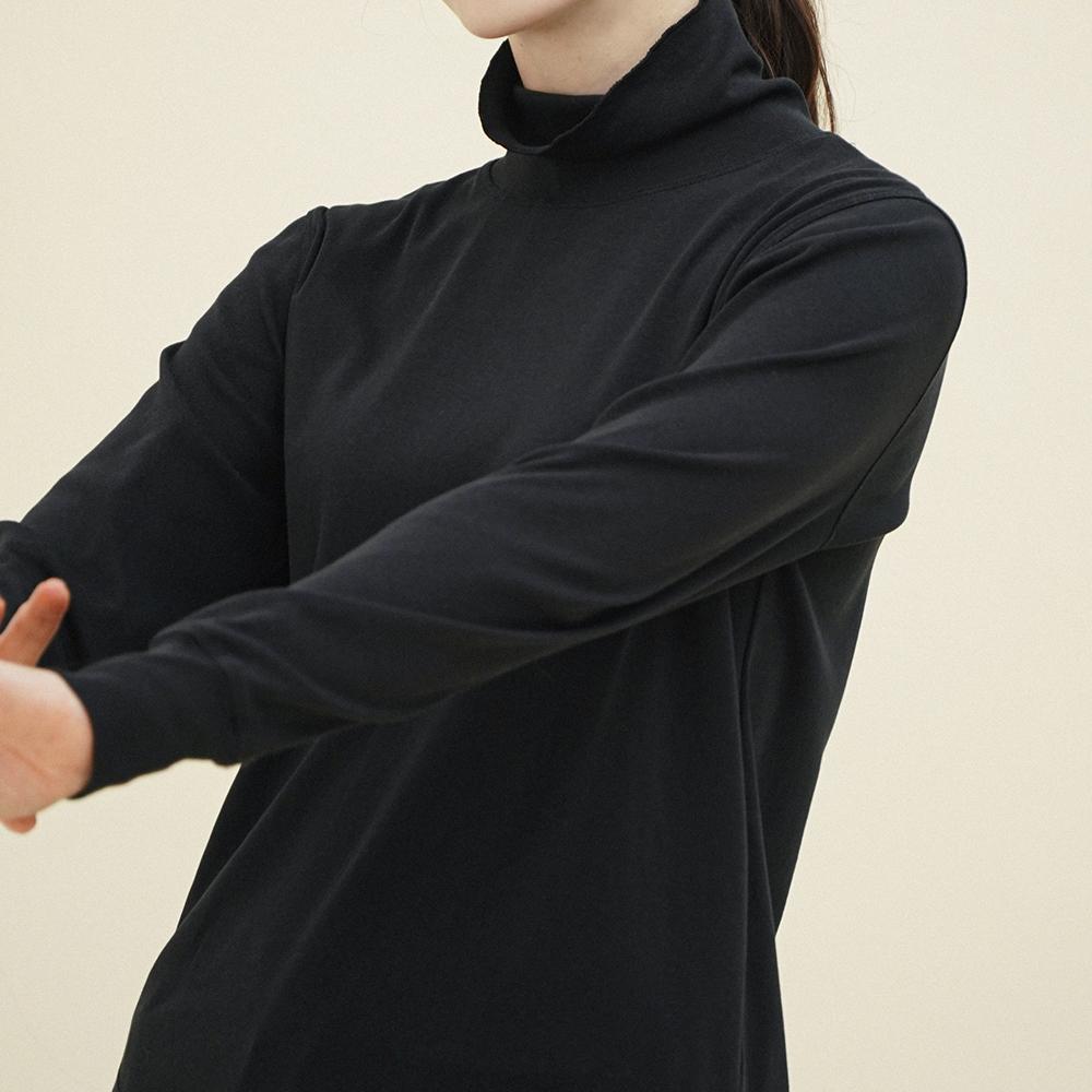 CHIQUITA [Spring 25] Light Turtleneck T-Shirt Black 251602Sbk