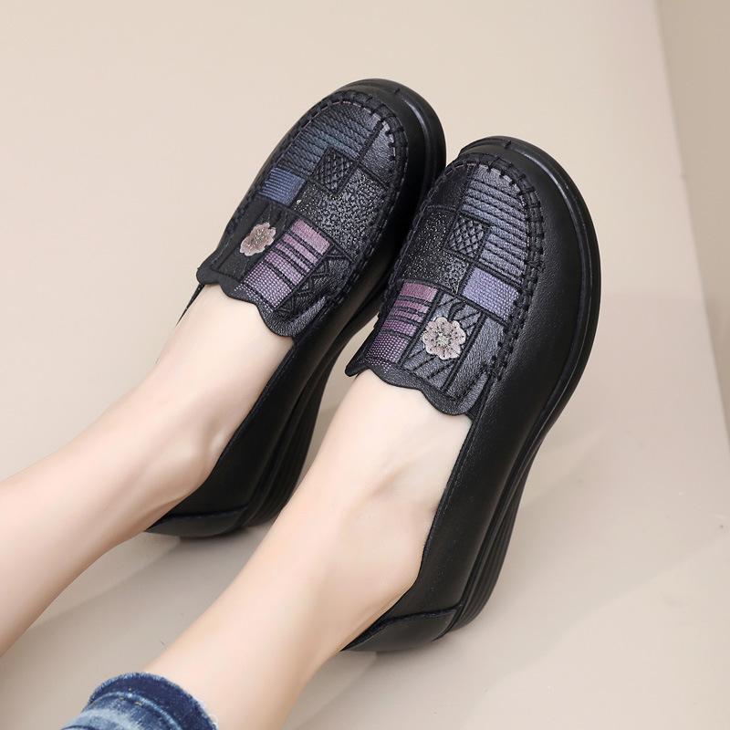 Mom shoes middle-aged and elderly comfortable soft-soled women's single shoes old Beijing cloth shoes women's shoes non-slip soft-soled one-pedal gra
