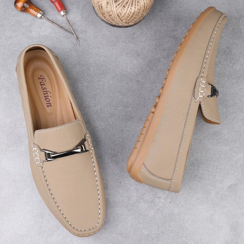 Fashion New Design High Quality Men Loafers Genuine Leather Slip on Flats Comfortable Handmade Driving Shoes Metal Buckle Male Moccasins