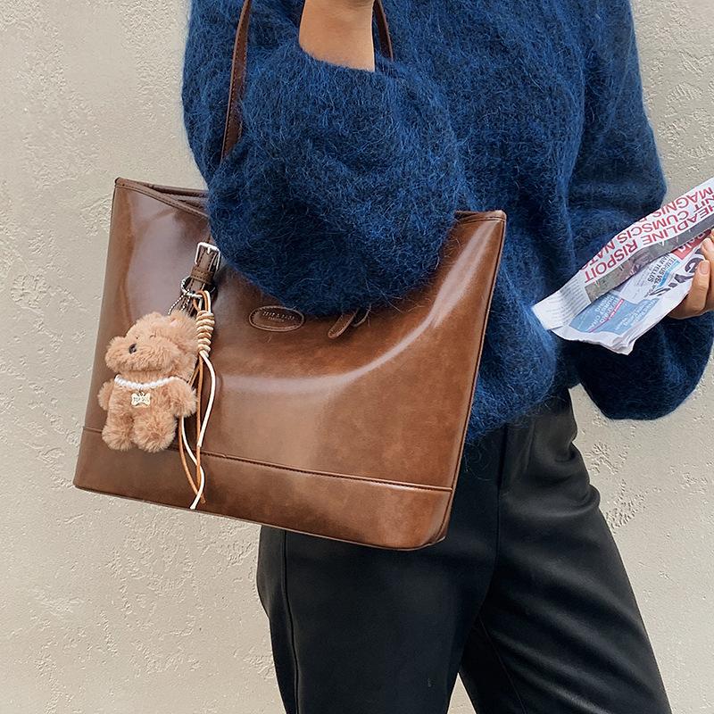 Daily commuting versatile bag women's 2025 new light luxury niche high-end shoulder bag large-capacity tote bag