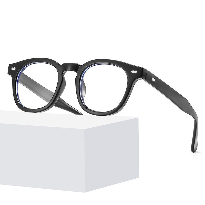 

Anti-Blue Light Retro Black Frame Glasses for Men & Women - Trendy Round Face Style