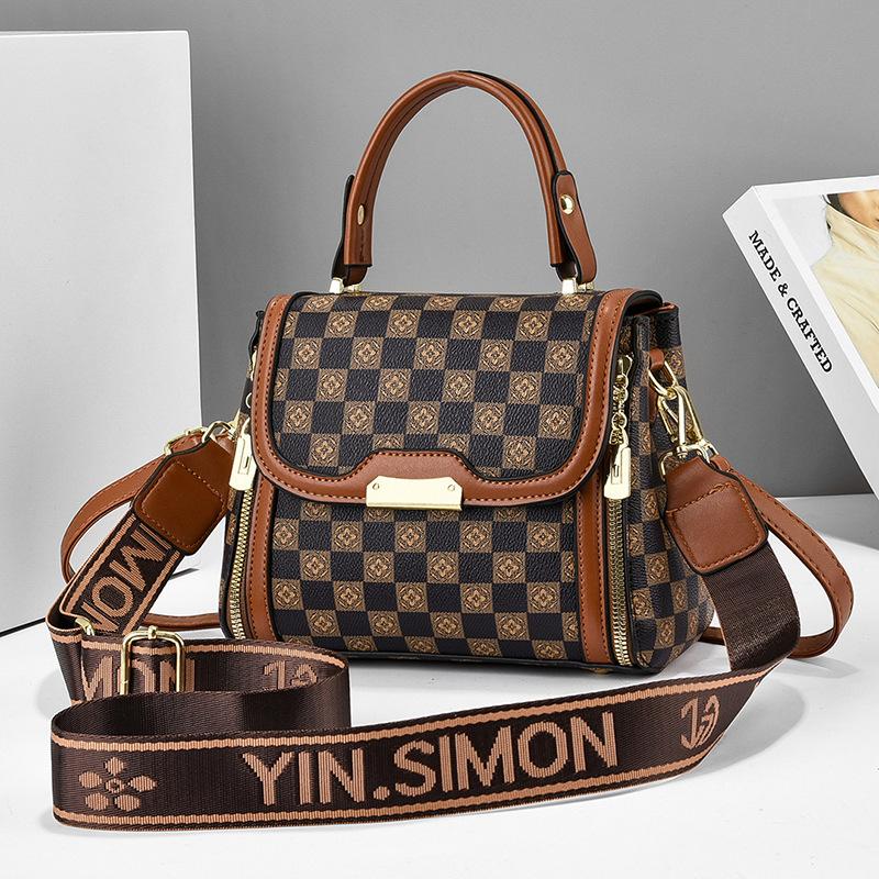 

Сумка женская сумка 2025 новая мода наплечная сумка-мессенджер высококлассная женская сумочка маленькая квадратная сумка сумка женская сумка