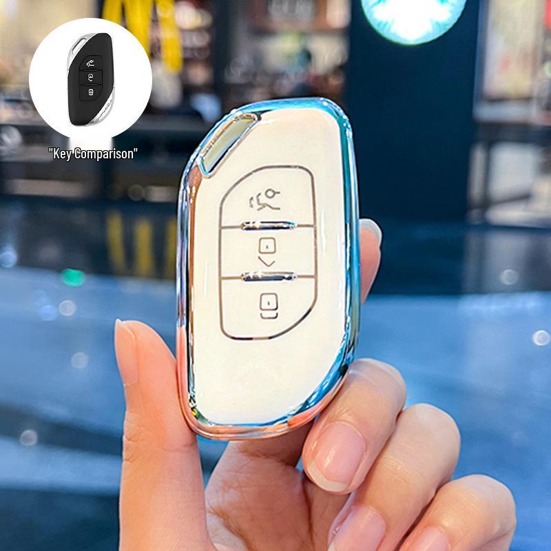 Dongfeng Fengxing T5 Evo/T5L Key Cover for Shengshi, New Yacht, and Thunder Models.