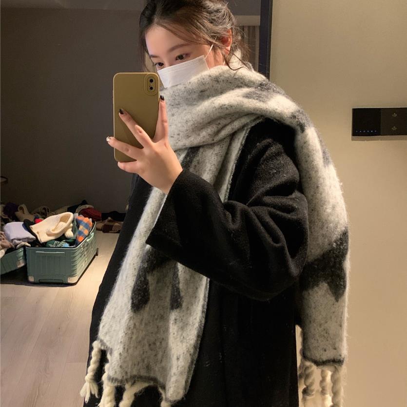 Winter Large Plaid Hemp Flower Braids Thickened and High End Couple Fashion Trendy Scarf To Keep Warm