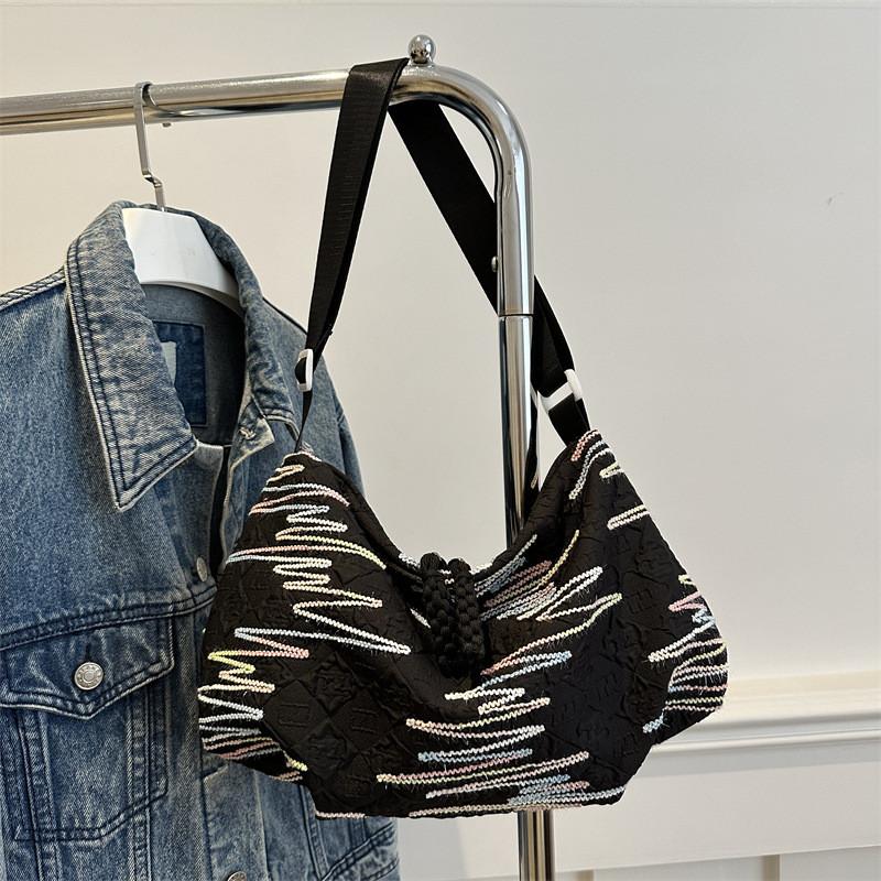 

Elegant And Fresh Crossbody Tote Bag Featuring Unique Stitching Design чёрный