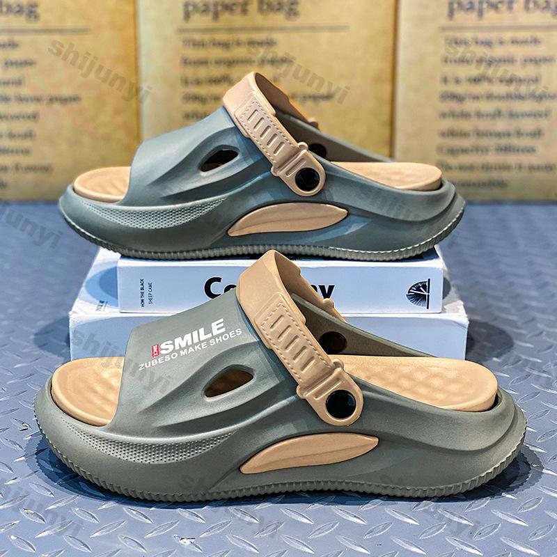 Fashion Couple Slippers 2025 Summer New Breathable Lightweight Men's Soft Sole Beach Shoes Comfortable Fashion Height Increase Sandals