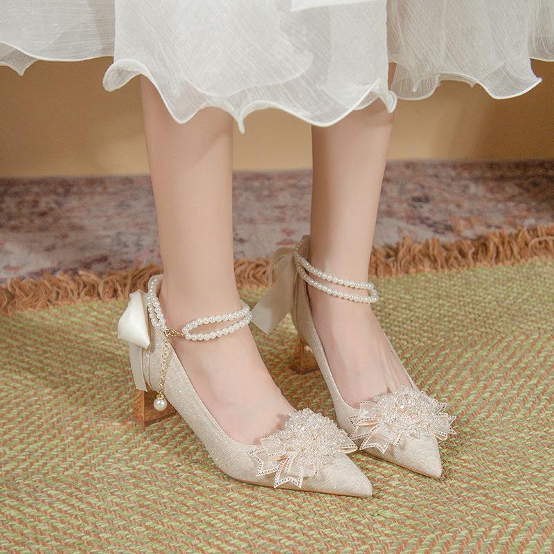 2025 new French flower wedding shoes bride shoes wedding dress wedding dress satin high heels women's thick heel bridesmaid shoes