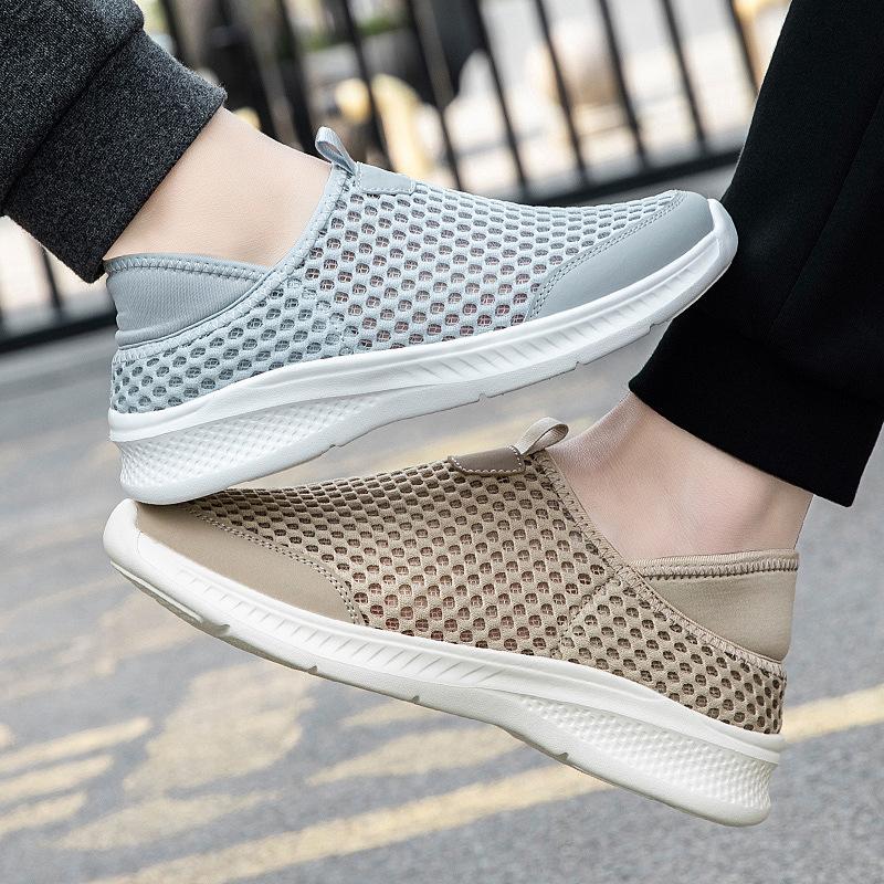 New large size summer mesh breathable hollow mesh shoes couple running light casual sports soft-soled shoes