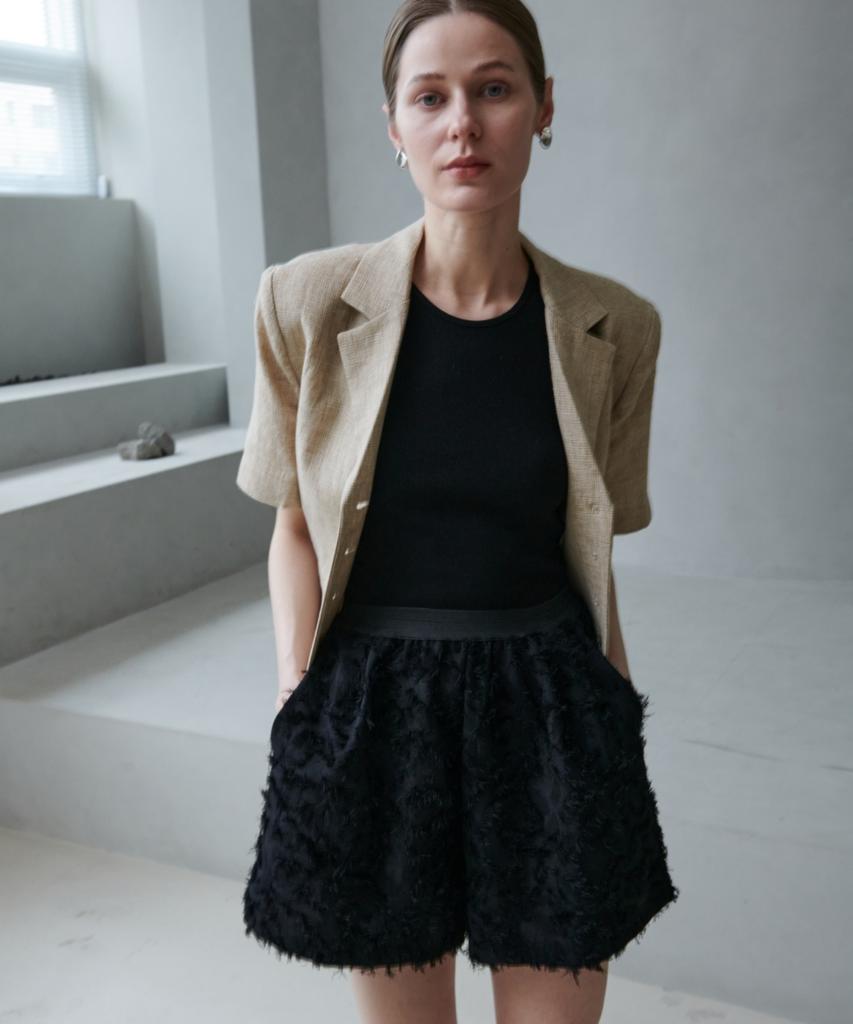 Owaiwai Fringe Elastic Shorts_Black