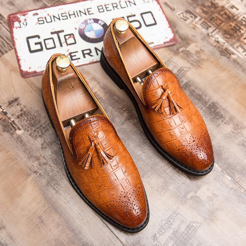 

British men s leather shoes trend Korean version hairstylist tassel set feet one pedal leather shoes men s large size 46