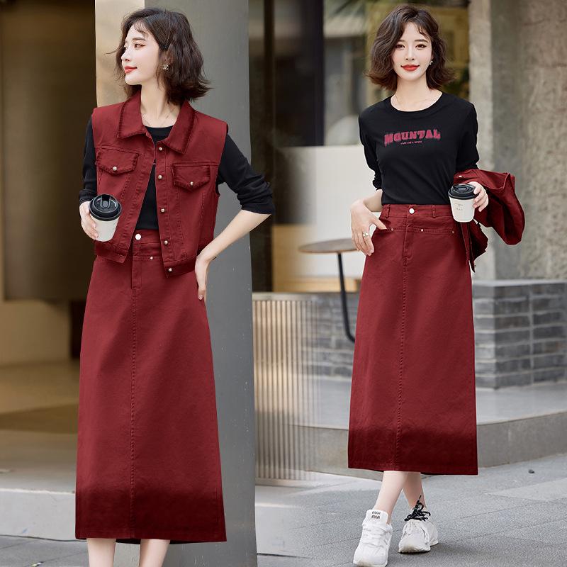 

Градиентный джинсовый комплект-тройка миди-юбка - 2025 Стильная и молодящая мода (Модель LU8933) L (110-120 kg) красный