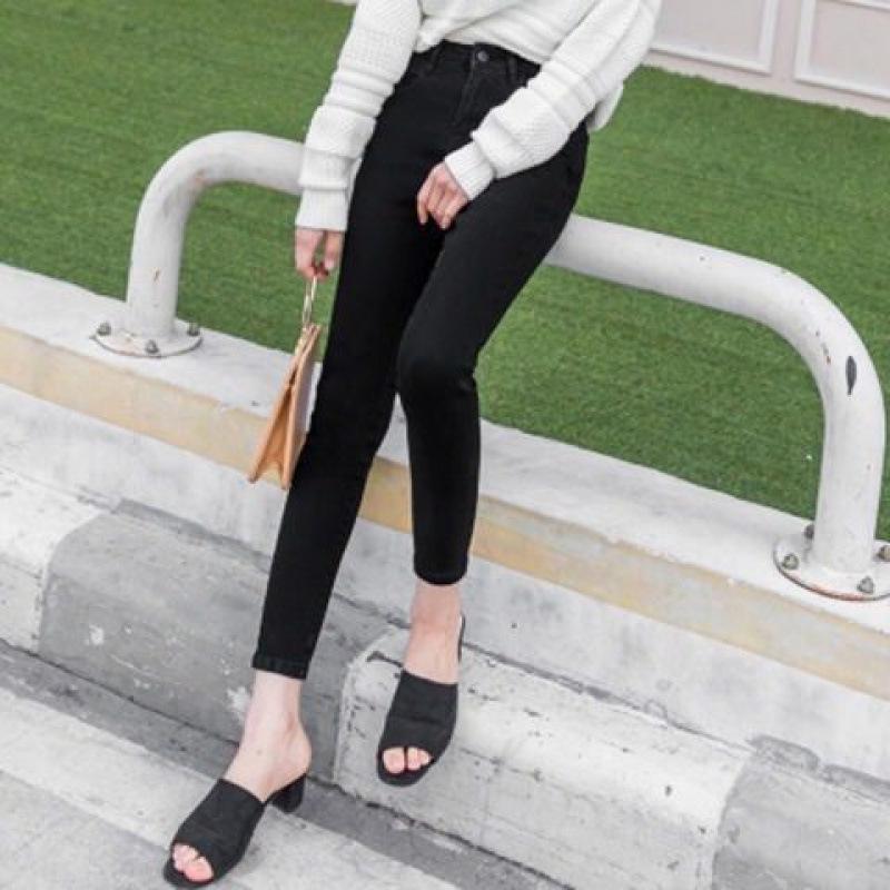 High-Waisted Black Flare Jeans: Korean Style, Raw Hem, Cropped, Ripped, Elastic Slimming for Girls 25