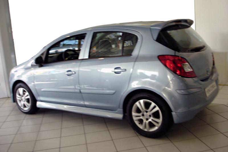 

Боковые пороги (под покраску) для Opel Corsa D 2007-2014 гг