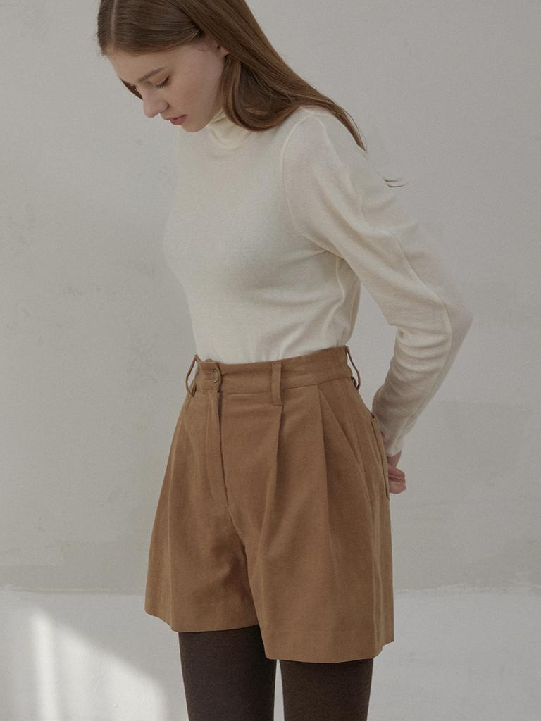 NONLOCAL Two Tuck Corduroy Short Pants - Beige
