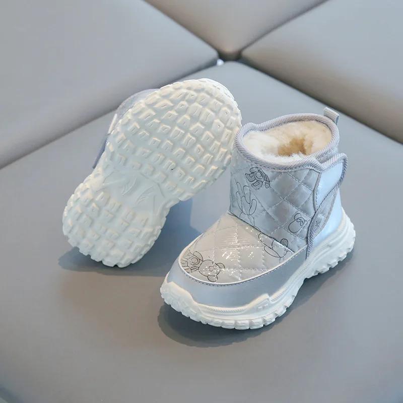 

Мода 2024 года, зимние новые детские зимние сапоги для девочек, мягкие теплые короткие сапоги с толстым мехом, обувь принцессы, ретро-ботинки из хлопка, детские сапоги 28 insole18cm серый