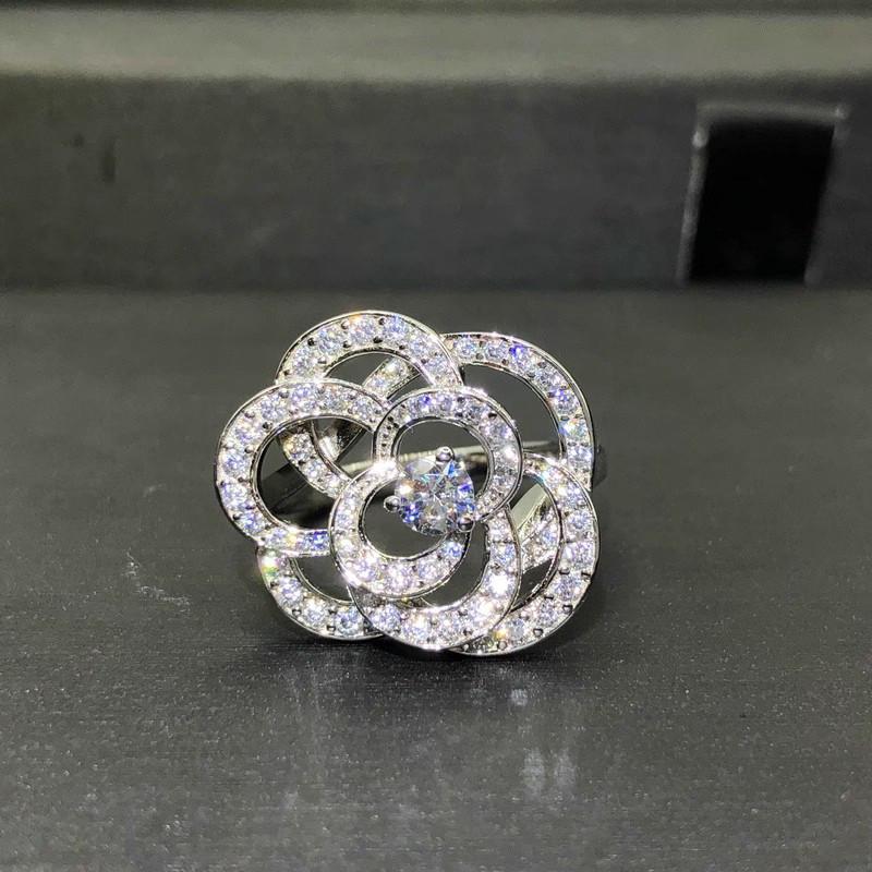 CopperFlower Shaped Cubic Zirconia Rings for Women Sparkling Accessories Wedding Engagement Party Jewelry Gifts