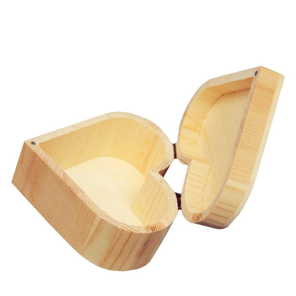 1PC Wooden Heart Box Decoration for Bedroom Creative Gift Case Simple Storage Chest Heart-shaped