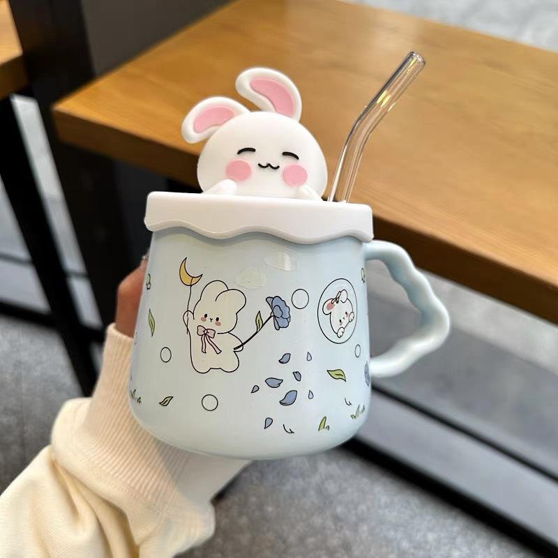 

Кружка-соломинка с кроликом, девчачья, с сердечком, милая мультяшная, высокая ценность, детская чашка для воды, бытовая керамическая чашка с крышкой 301-400ml