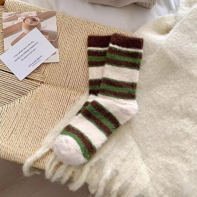 Autumn And Winter Retro Mink Velvet Striped Medium Tube Socks Women'S New Comfortable And Warm Color Matching Socks With Birkenstocks