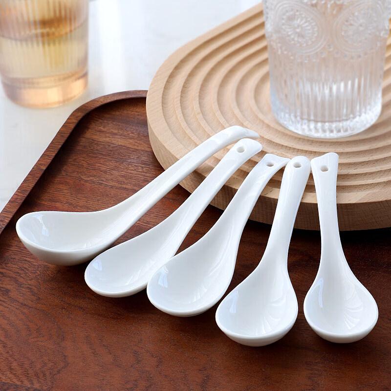 UOSO Pure White Ceramic Long-Handle Spoons