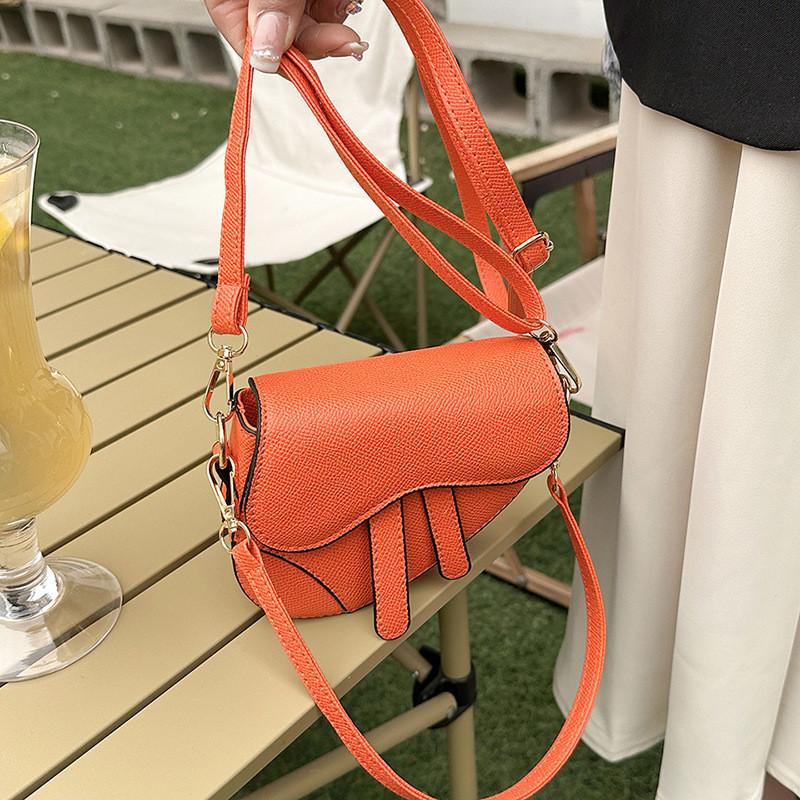Stylish Cross-border Shoulder Bag 2023 Summer Pure Color Pu Saddle Bag Wholesale
