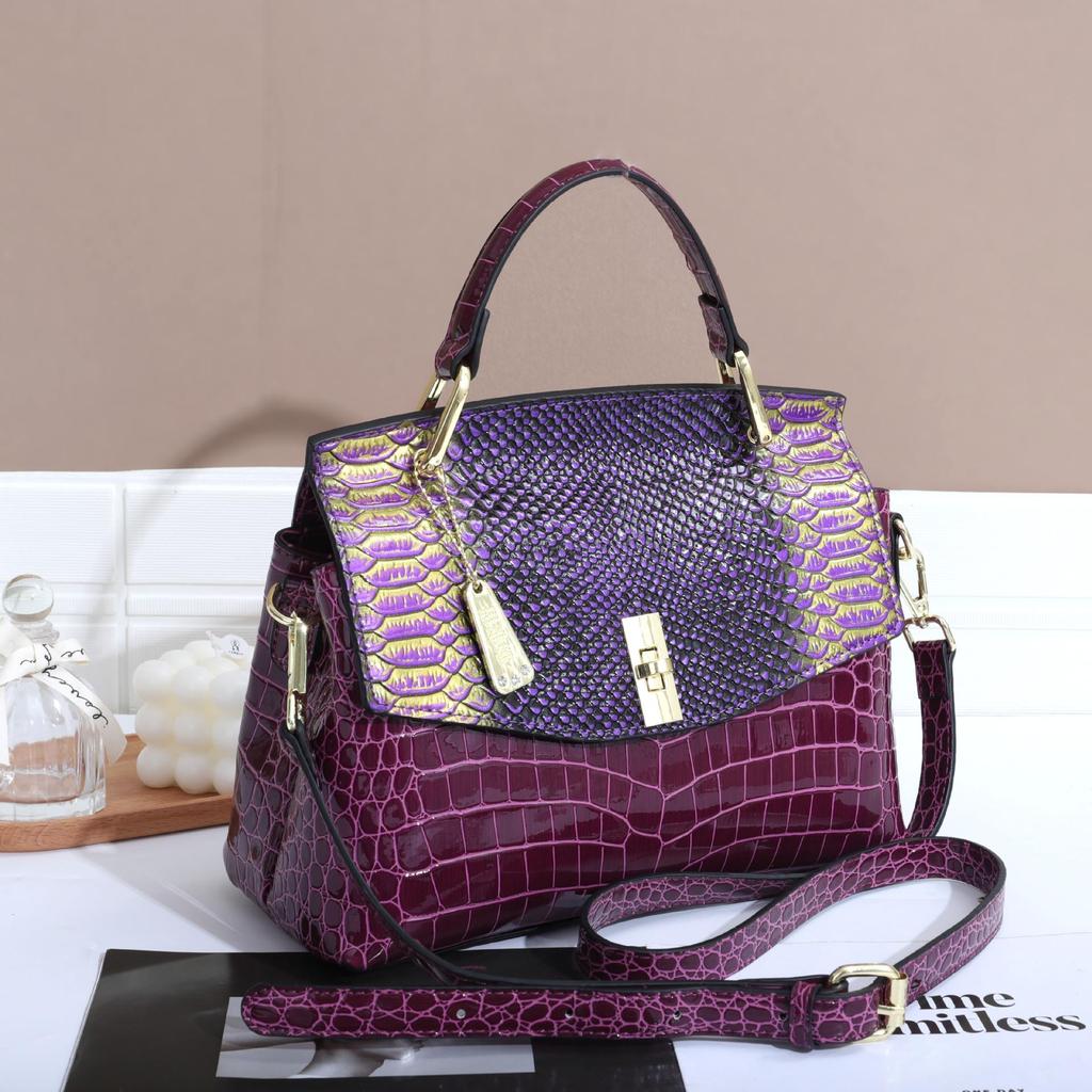 2024 Crocodile Pattern Patent Leather Women's Accordion Shoulder Bag - Fashionable, High-End Design