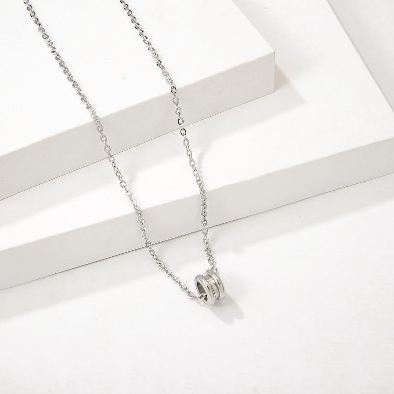 Women's Zircon-Inlaid Titanium Steel Slim Waist Necklace - Stylish & Versatile Collarbone Chain