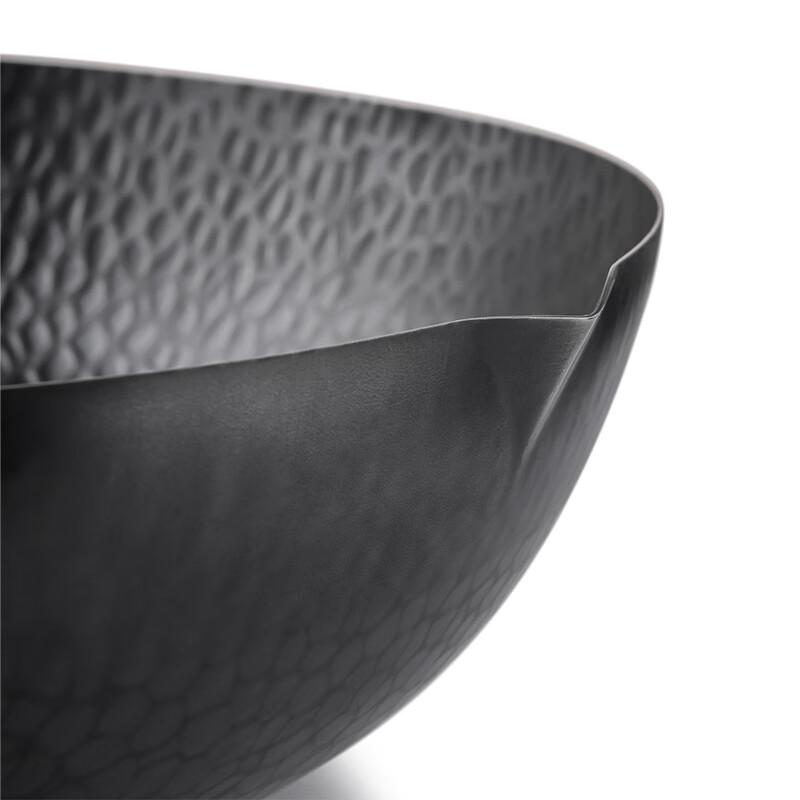 

WORLD KITCHEN 32cm Hammered Refined Iron Wok with Lid