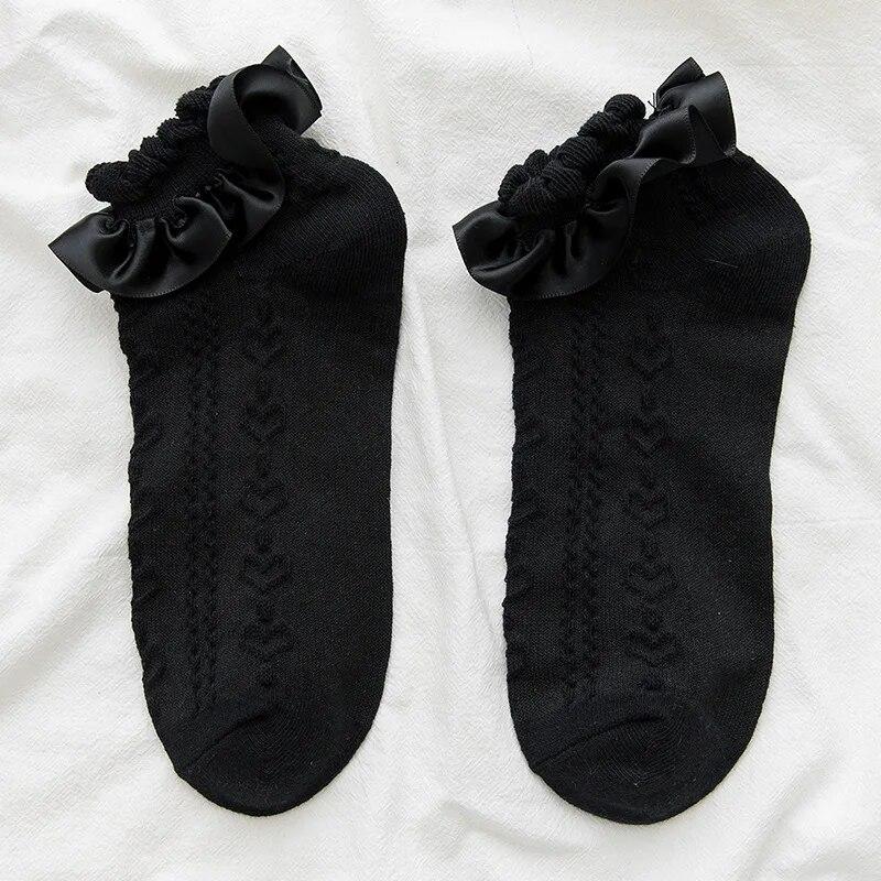 Lolita Style Japanese Kawaii Women Socks Cute Frilly Ruffle Socks Solid White Black Mesh Lace Girls Sweet Harajuku Short Socks