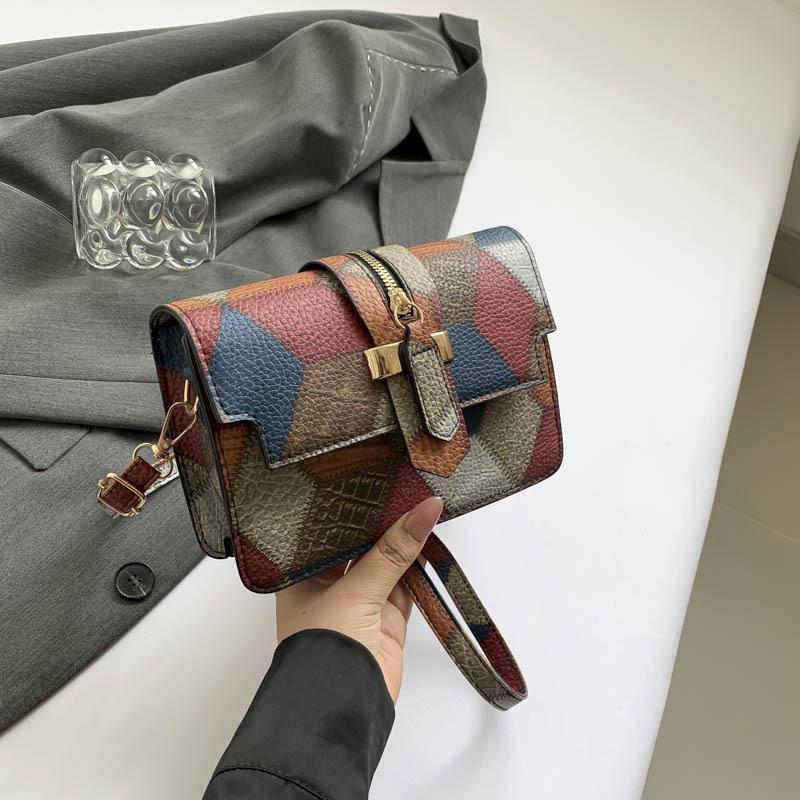 

Повсякденна модна сумка через плече, проста модна жіноча сумка-месенджер, літо 2024, новий повсякденний тренд, маленька квадратна сумка для приміських поїздок