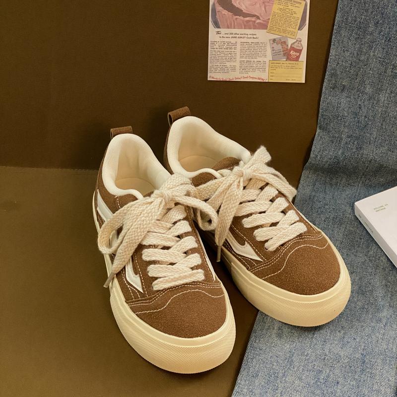 2024 New Sneakers Women Platform Suede Red Female Vulcanized Shoes Casual Ladies Flats Lace Up Woman Sports Sneakers Canvas Shoe