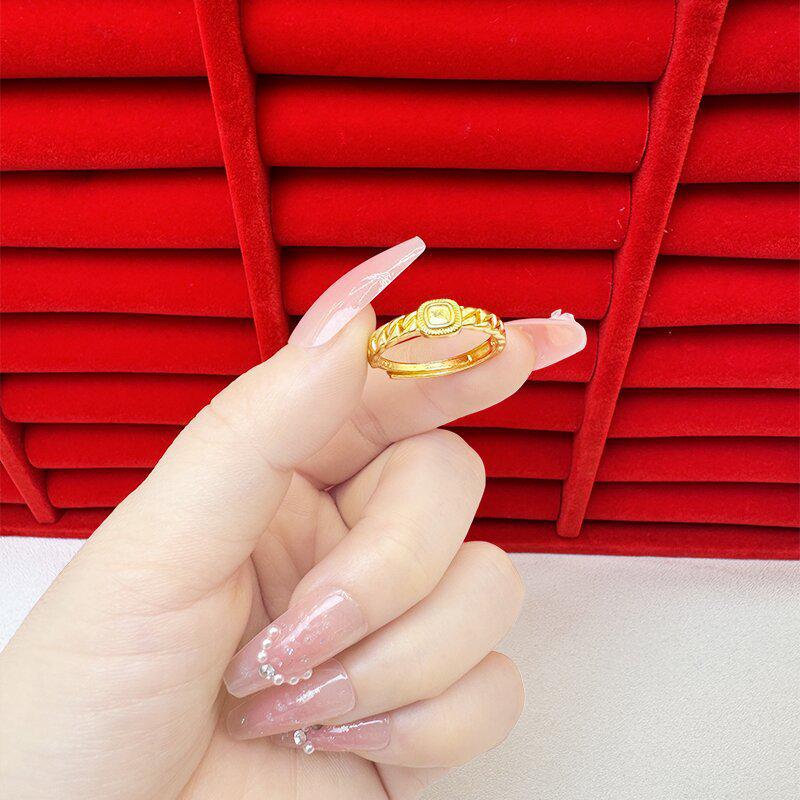 Exquisite Sand Gold Open Ring for Women: High-End Niche Design, Light Luxury Style, Long-Lasting Color, Imitation Gold.