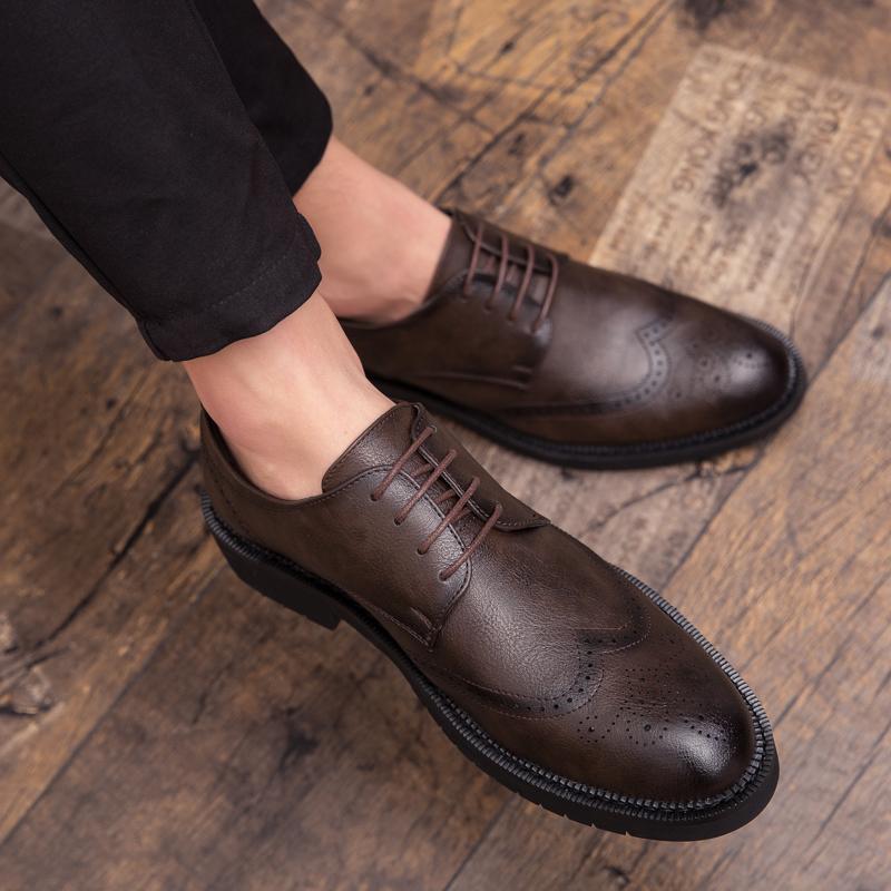 Dress shoes Man Retro Casual Business Oxfords Leather Shoes For Men Wedding Formal Social Leather Brogues Shoe Male
