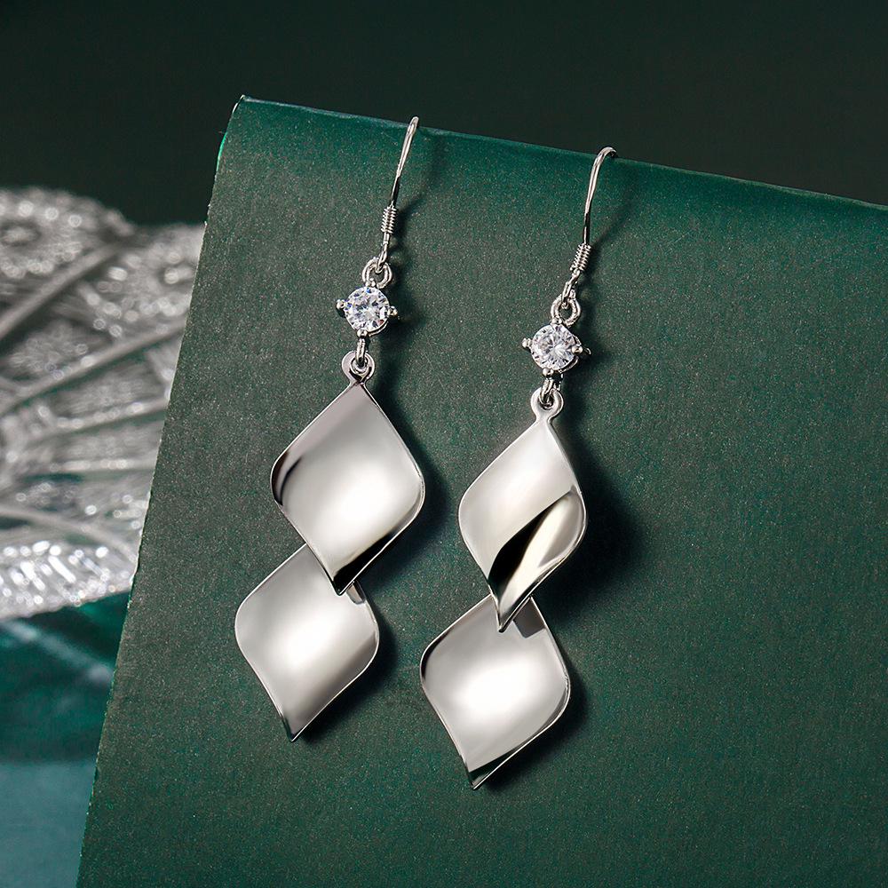 Chic Zirconia Double-Layered Leaf Dangle Earrings with Fresh Sequin Accents