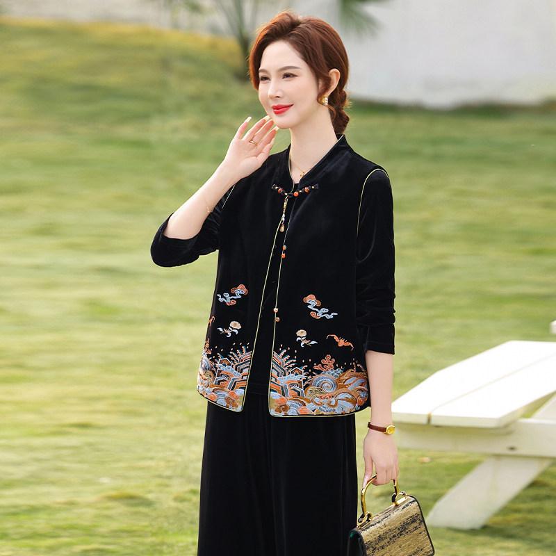 

Elegant Autumn Suit for Middle-Aged Women: Golden Velvet Top with Vest Jacket in New Chinese National Style. Perfect for Spring and Autumn. 3XL for 135-150 lbs