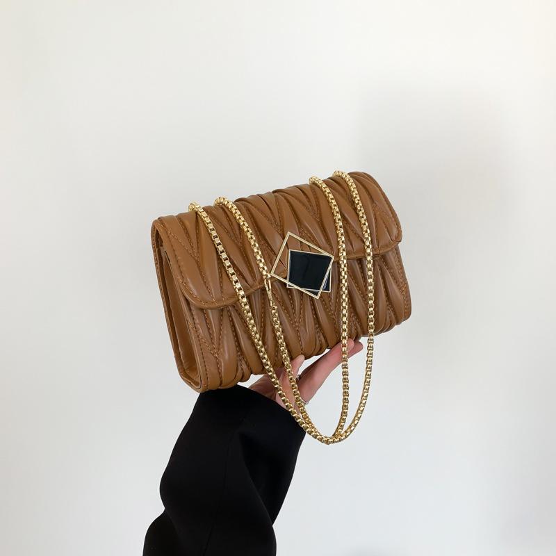 

Однотонная текстура универсальная ins цепочка маленькая сумка женская 2025 интернет-знаменитость модный темперамент на плечо сумка-мессенджер маленькая квадратная сумка коричневый