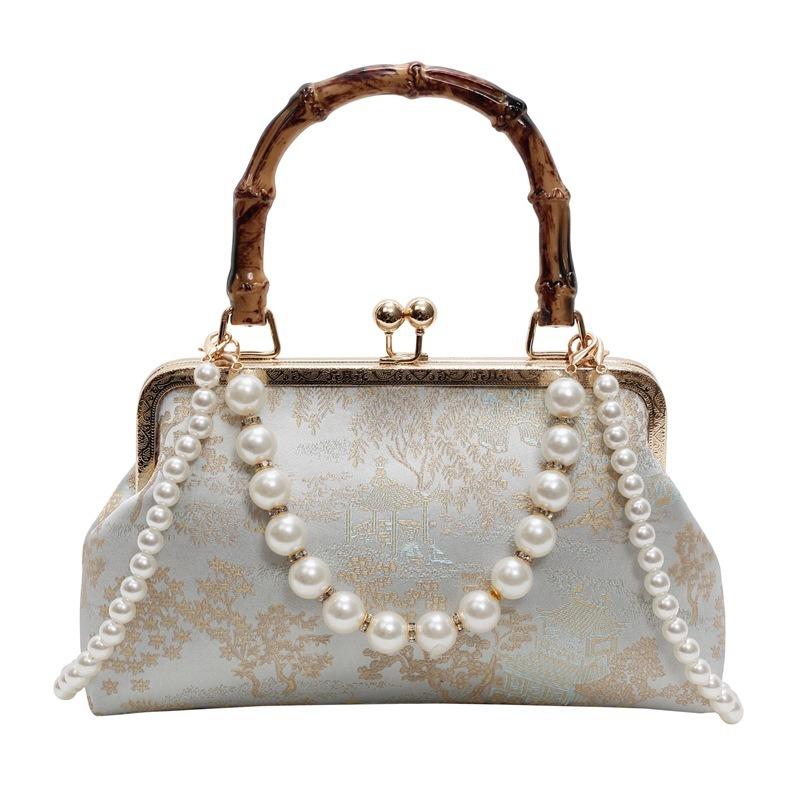 Guochao Chinese Bag Women's 2025 New Versatile Pearl Chain Messenger Bag Small Bag Niche Embroidered Shoulder Bag