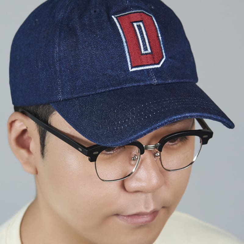 DEVERRMAN Preppy Embroidered Ball Cap (Denim)
